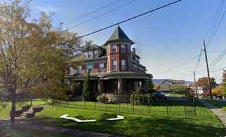 featured image of 639 Market St