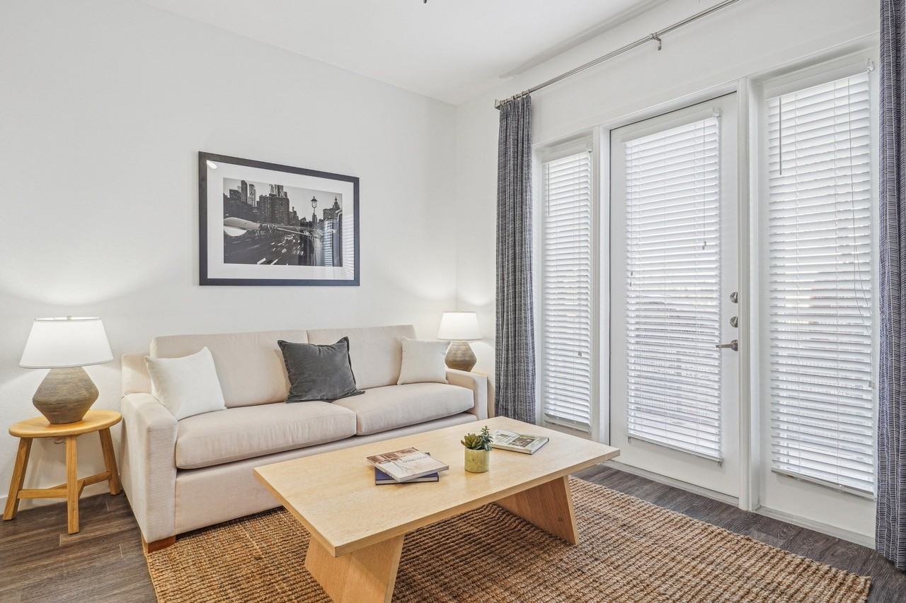 Meridian Medical District - Photo 7 of 42