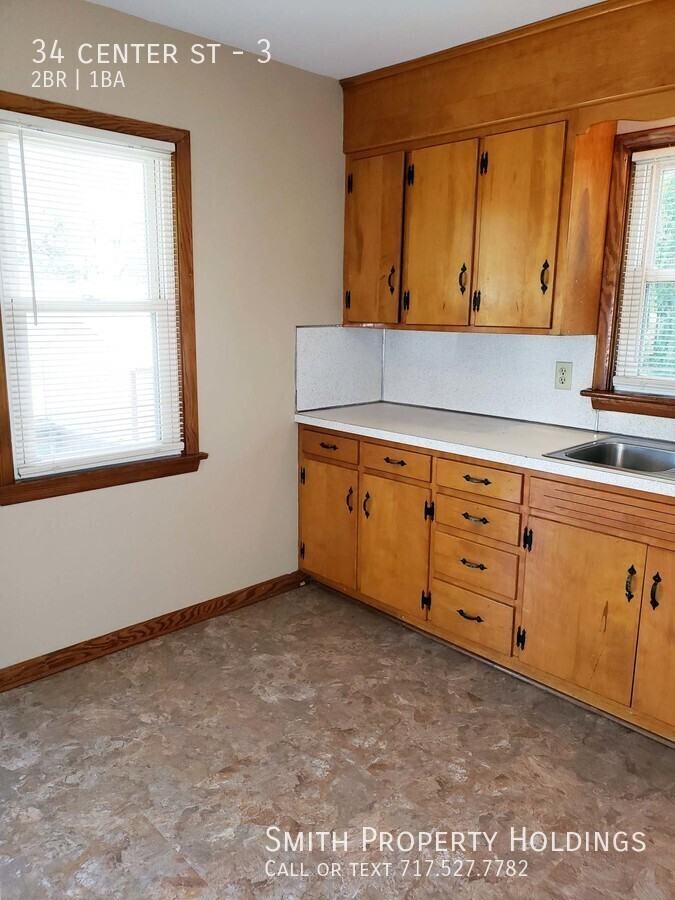 34 Center St #3 - Photo 3 of 17