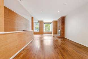 127 11th St Ne #C - Photo 1 of 1