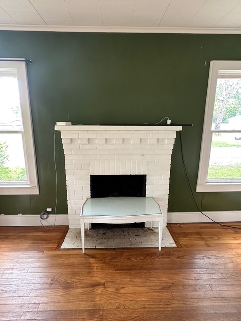 620 Mary St - Photo 2 of 15