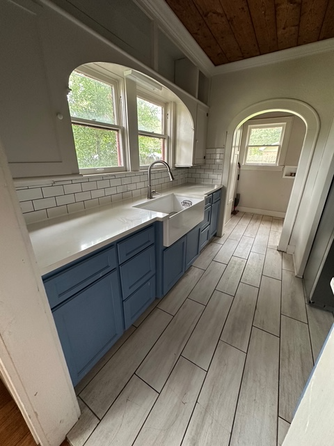 620 Mary St - Photo 5 of 15