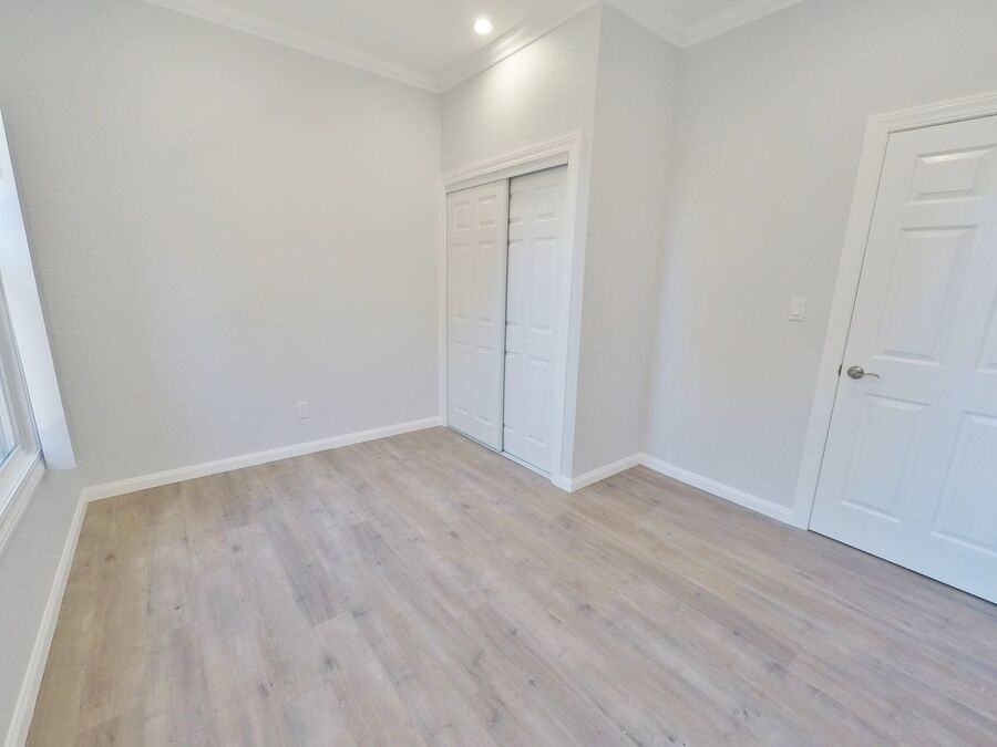 602 22nd St - Photo 2 of 7