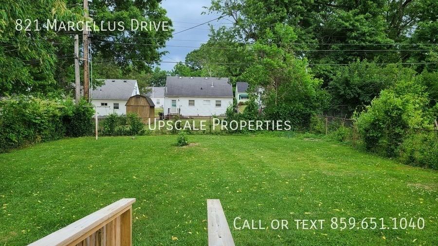 821 Marcellus Dr - Photo 4 of 20