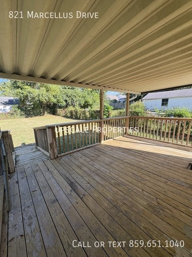 821 Marcellus Dr - Photo 5 of 20