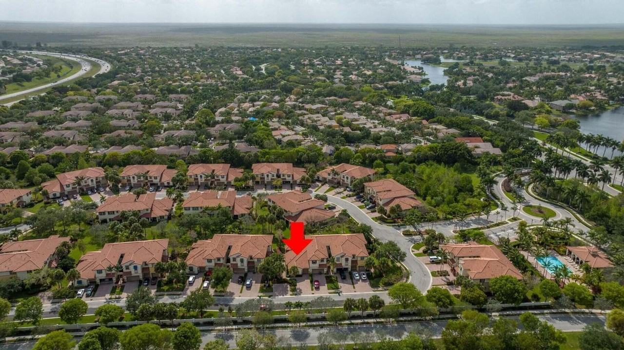 6072 Nw 116th Dr - Photo 3 of 45