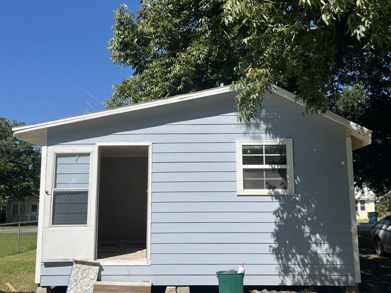 309 Laporte St - Photo 2 of 10