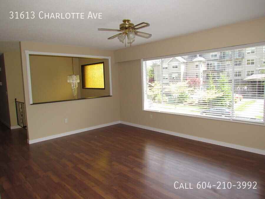 31613 Charlotte Ave - Photo 3 of 19