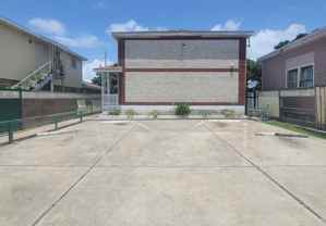 3718 Sealy - Photo 1 of 1