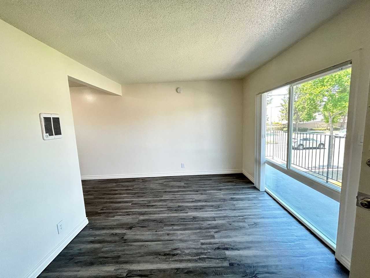 12006 Bellflower Blvd - Photo 5 of 7