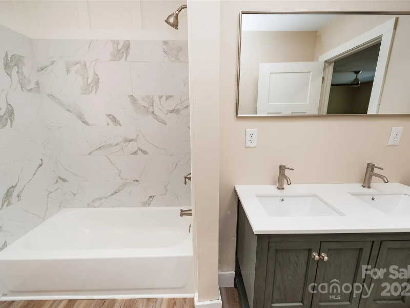 109 Avery Dr - Photo 2 of 5