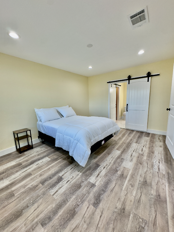 107 Goodhue Ave - Photo 3 of 11