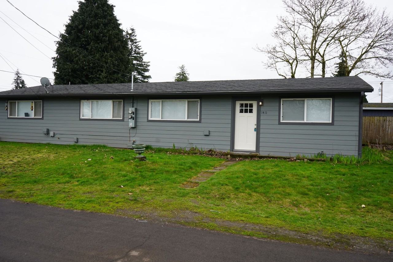 1410 E 30th St - Photo 2 of 13