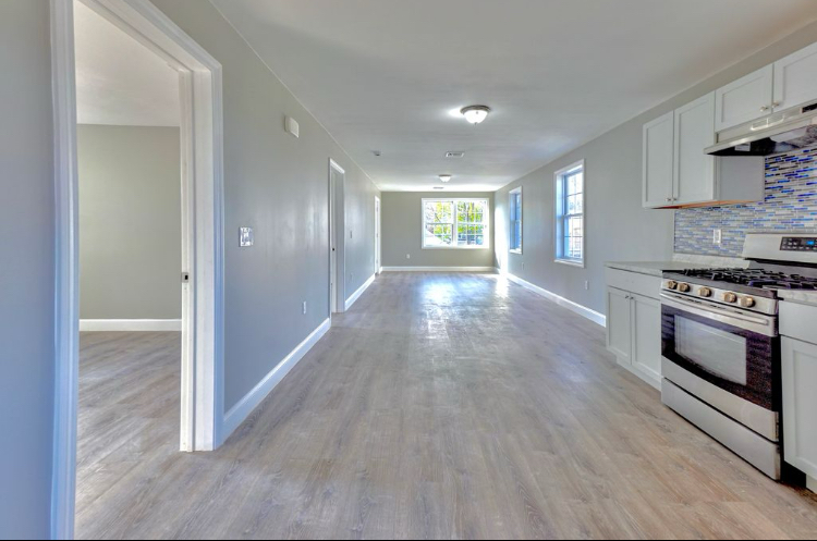 127 Pumgansett St #2 - Photo 3 of 7