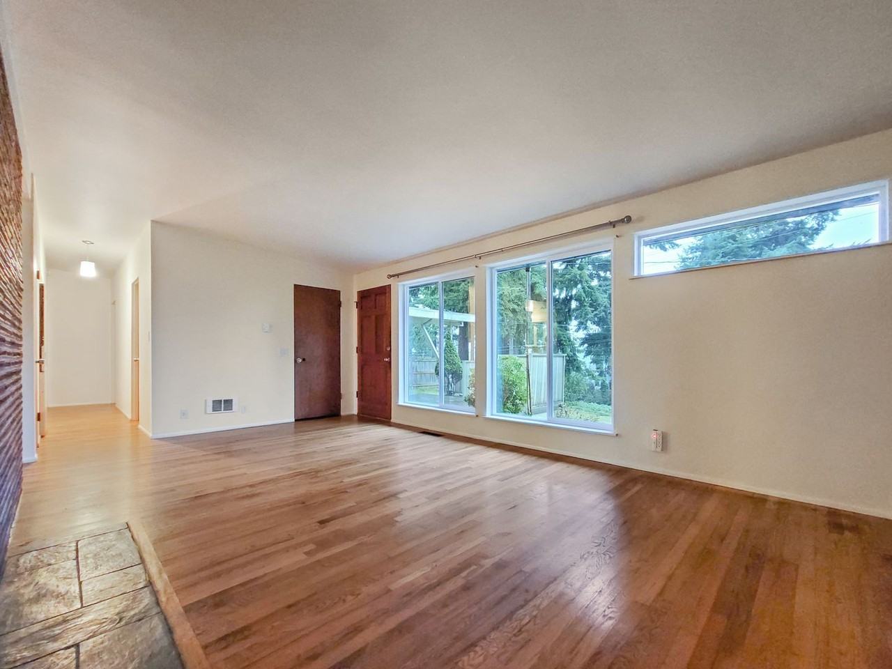 4054 120th Ave Se - Photo 6 of 14