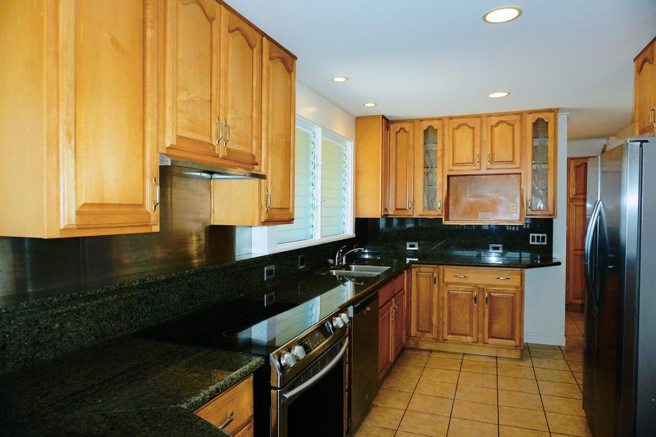 221 Kuukama St - Photo 2 of 19