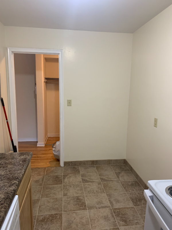 880 Cleveland Ave S #1 - Photo 3 of 7