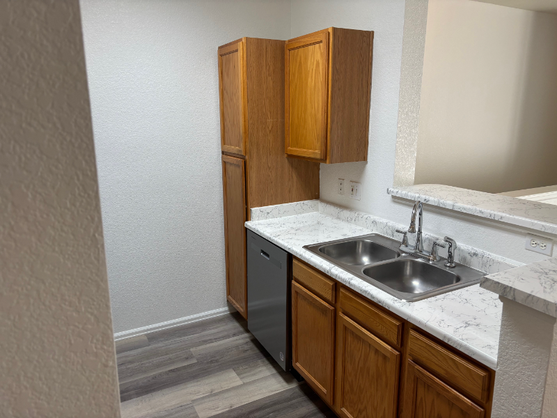 912 S Yampa St #203 - Photo 3 of 18