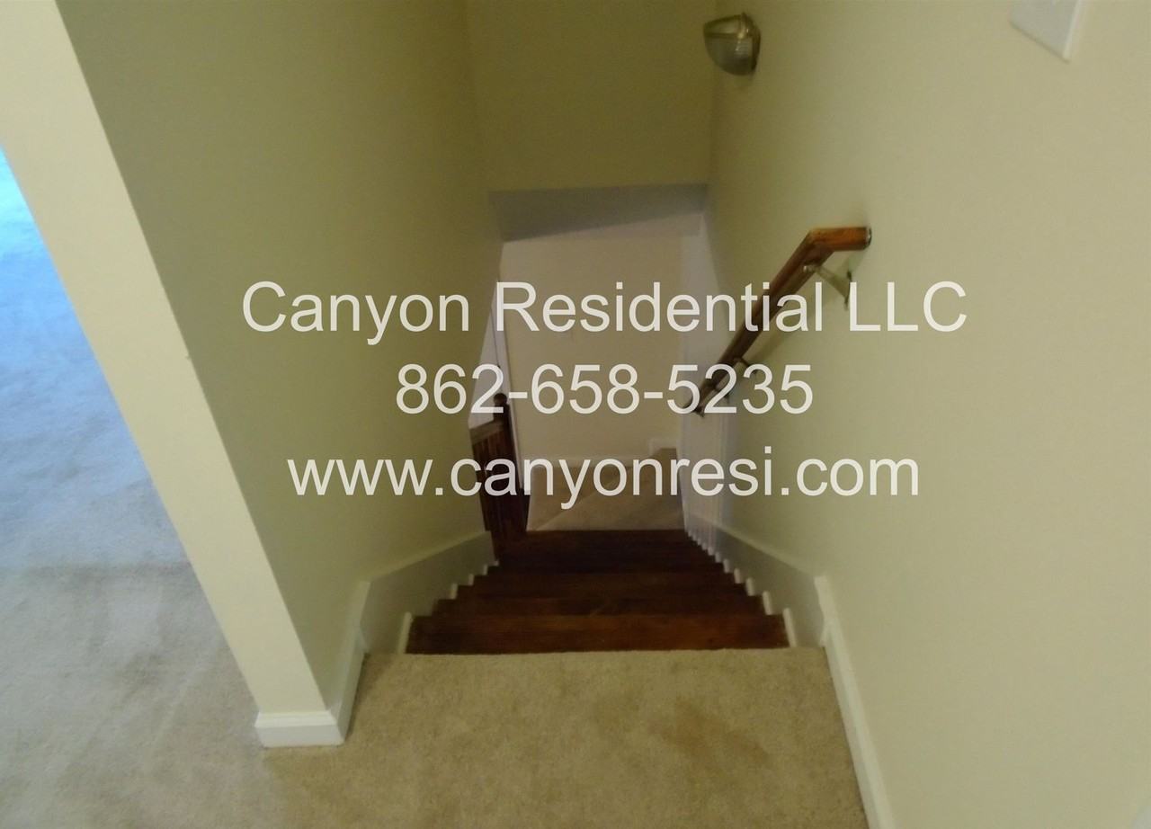 125 Bay Court Dr - Photo 6 of 14