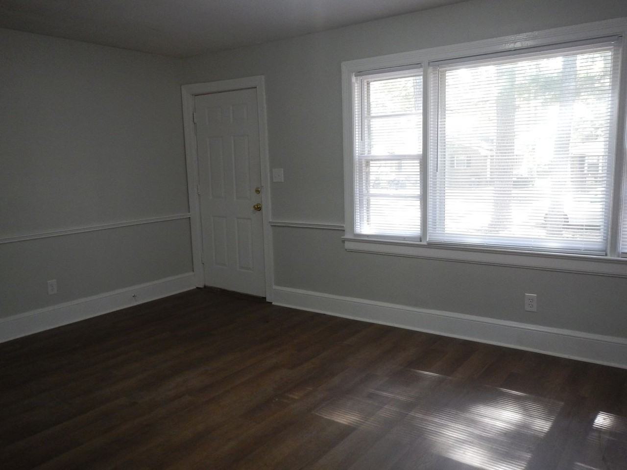 1024 Proctor Street - Photo 6 of 9