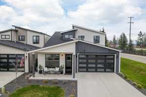 featured image of 3242 N Rosalia Rd