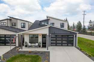 3242 N Rosalia Rd - Photo 1 of 1