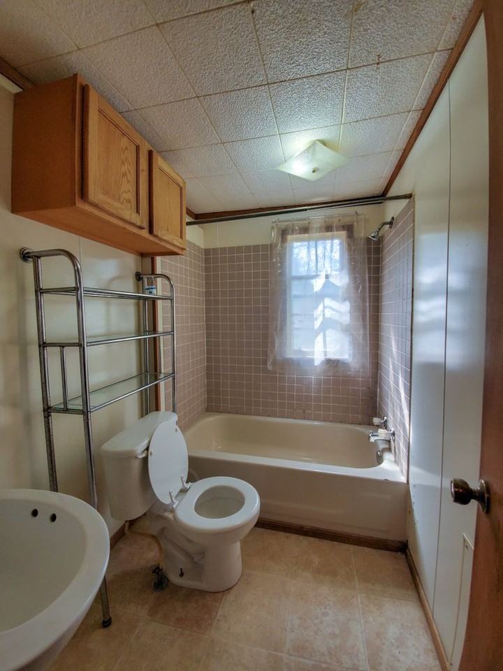 310 E Washington St - Photo 2 of 30