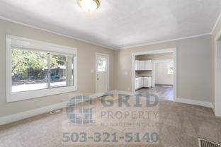 5519 Se 61st Ave - Photo 1 of 1