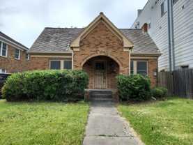 4716 Crawford St - Photo 1 of 1
