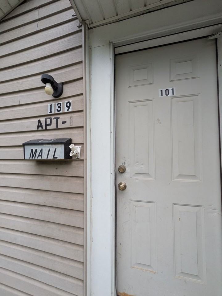 139 N Water Ave - Photo 2 of 25