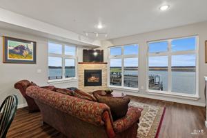 featured image of 2101 Bowpicker Ln #2