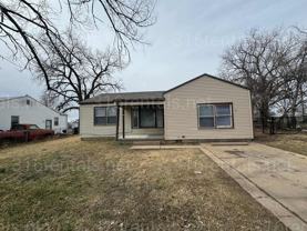 2607 N Poplar St - Photo 1 of 1