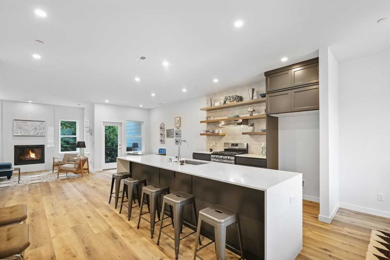 166 Countryman Drive - Photo 7 of 26