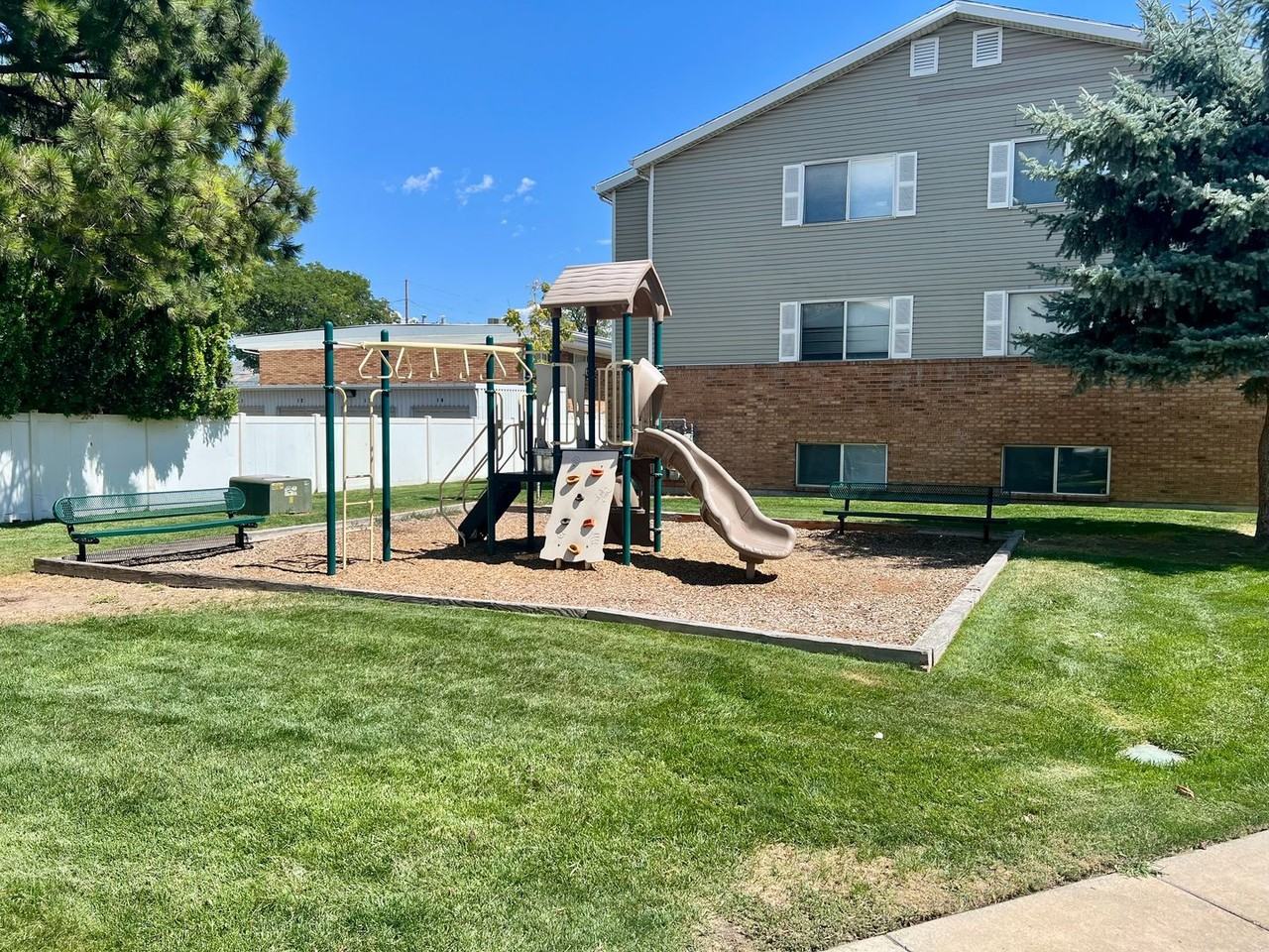 885 E Meadow Pine Ct - Photo 6 of 24