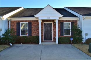 1810 Lauren Ln - Photo 1 of 1