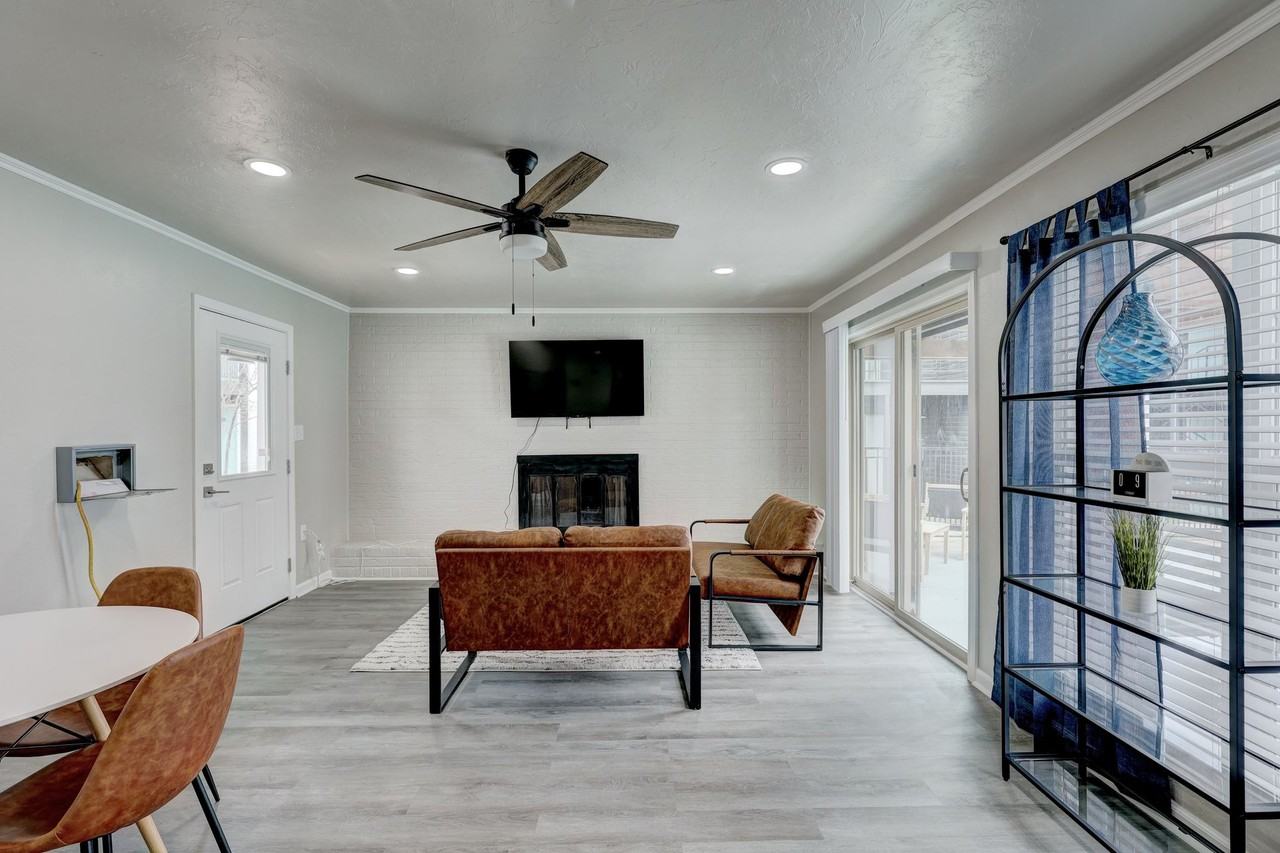 The Vincent - Photo 2 of 26