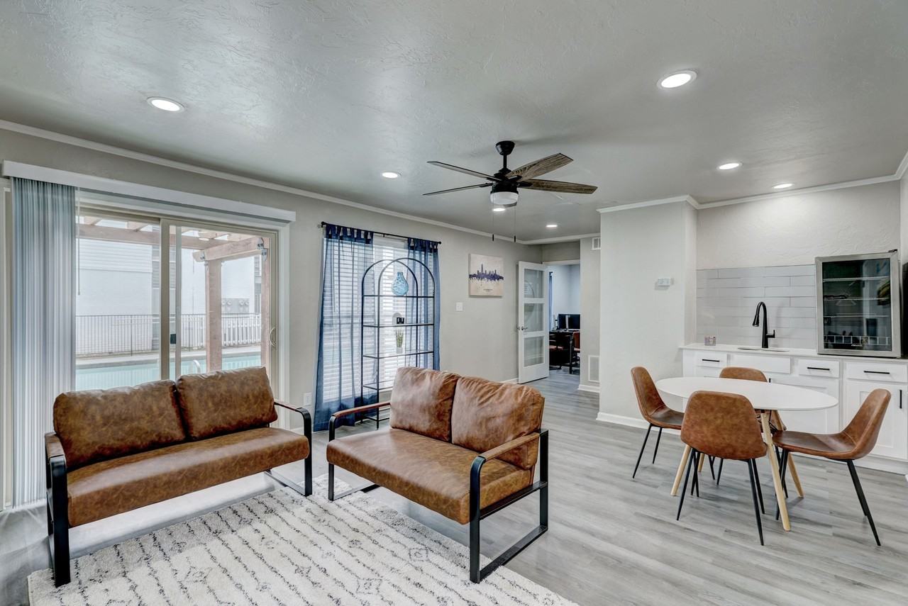 The Vincent - Photo 3 of 26