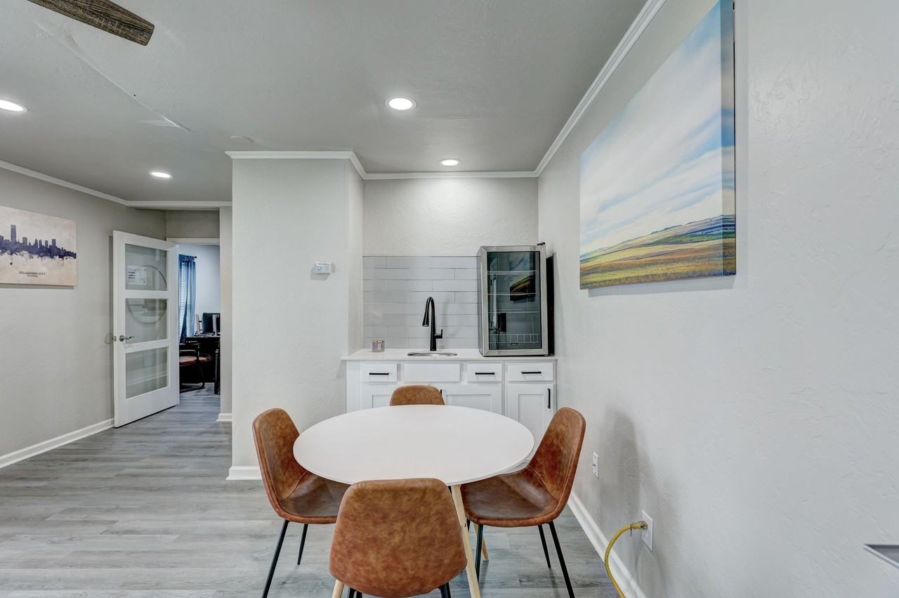 The Vincent - Photo 4 of 26