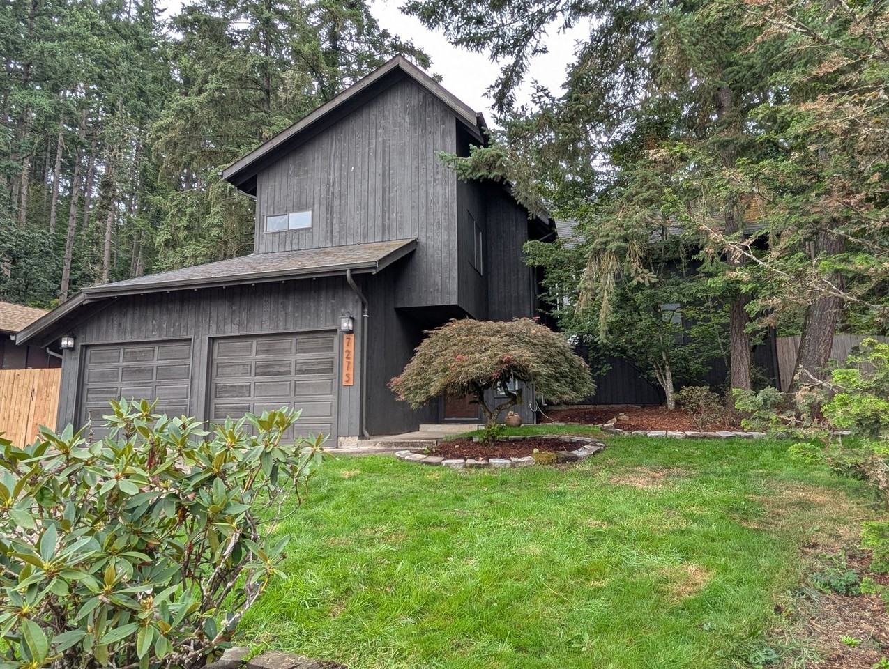 7275 Daisy St - Photo 3 of 32