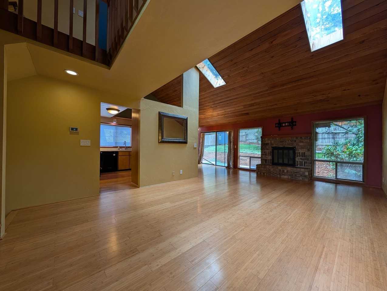 7275 Daisy St - Photo 6 of 32