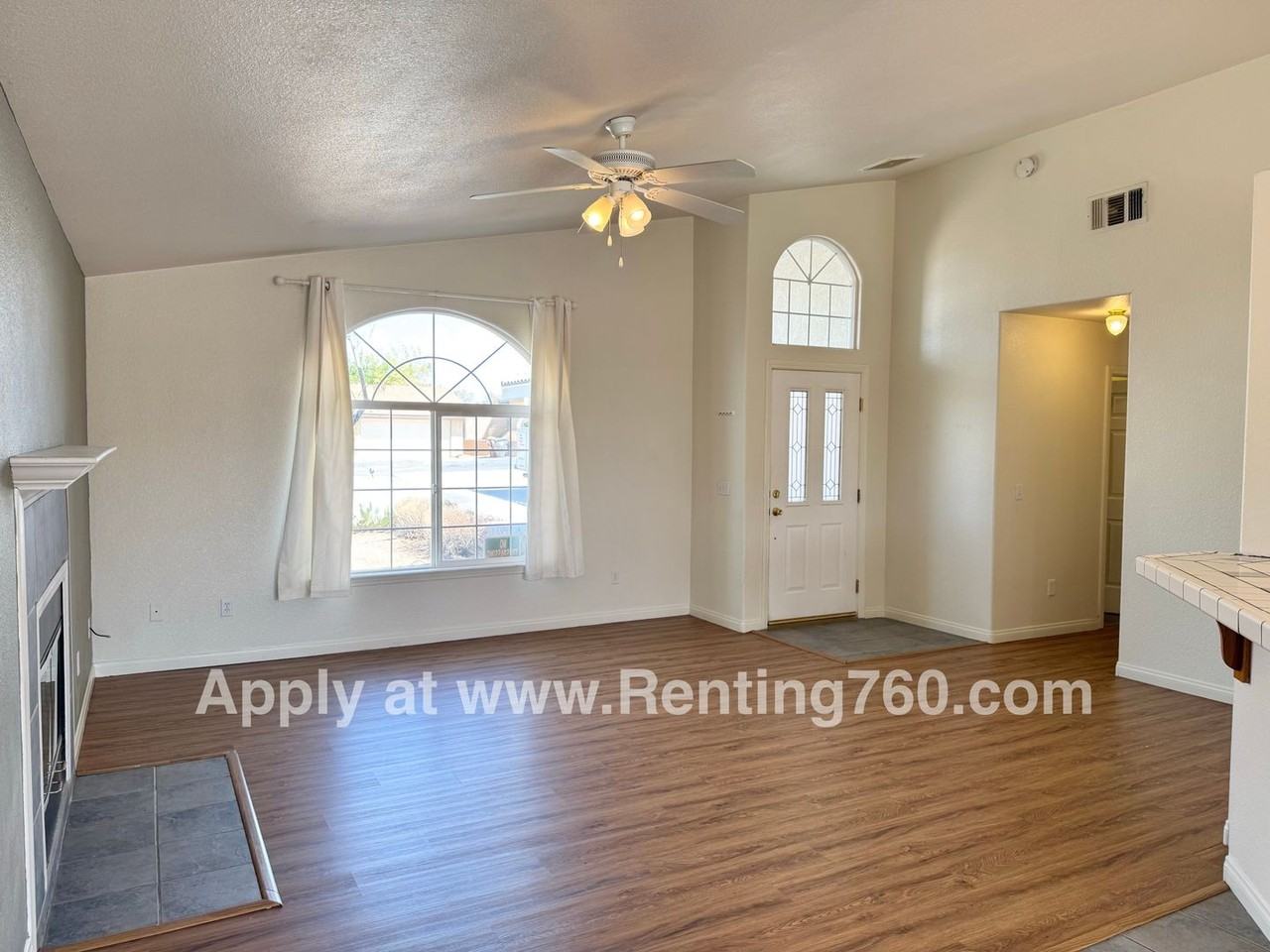 6748 Quail Spring Ave - Photo 3 of 30