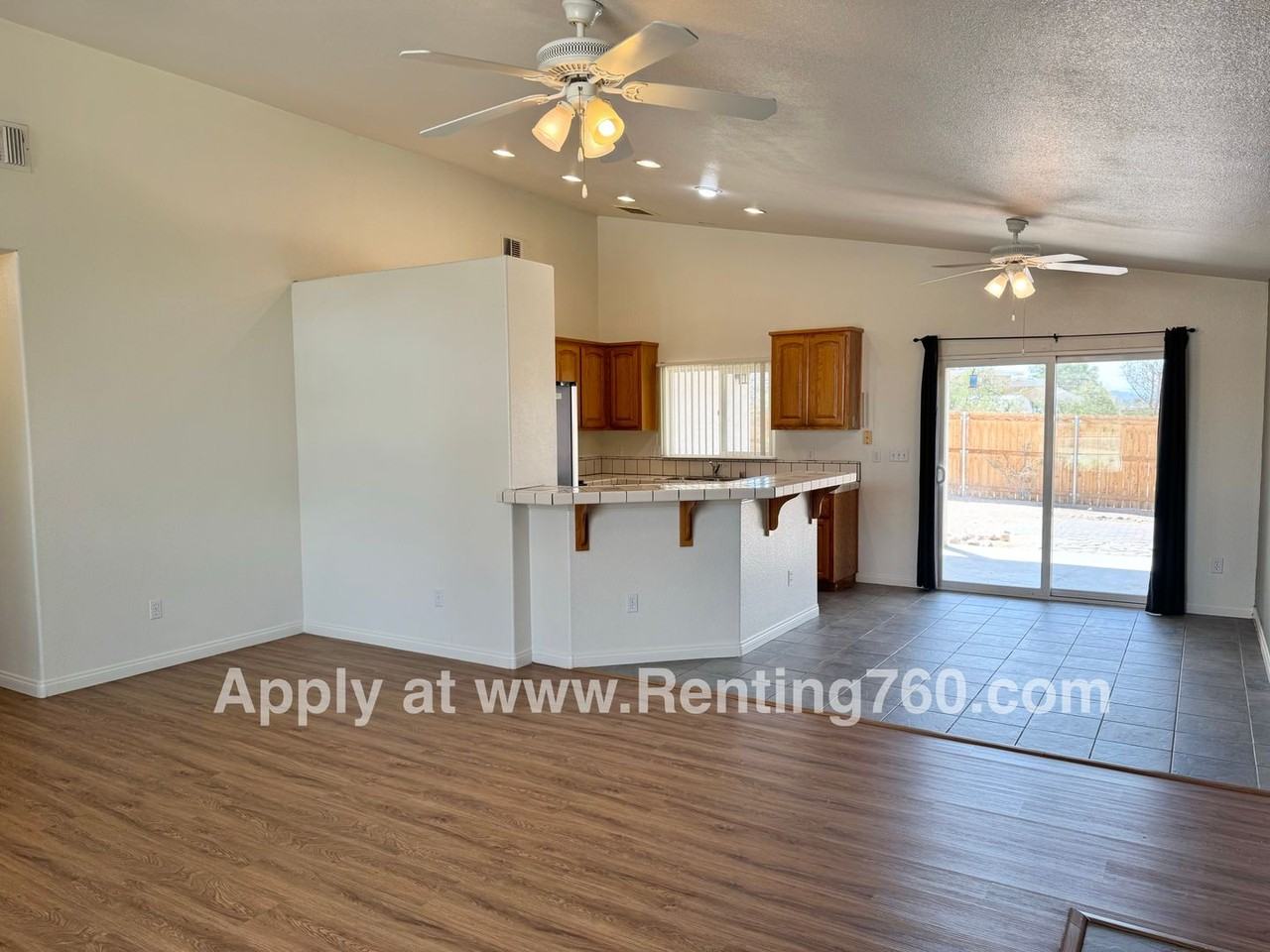6748 Quail Spring Ave - Photo 5 of 30
