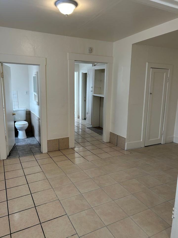 22622 2nd St - Photo 3 of 9