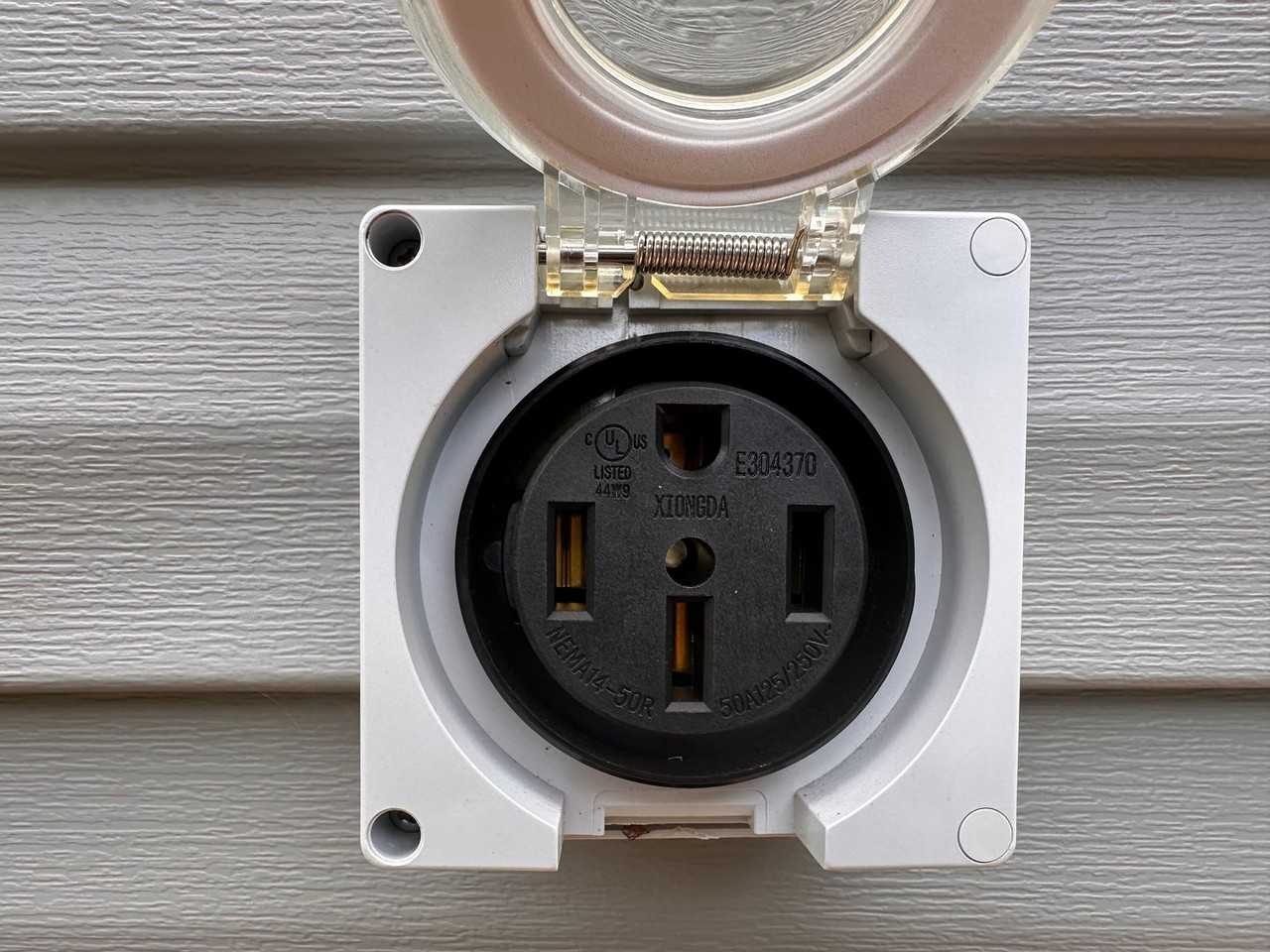 415 Highland Ave - Photo 5 of 23