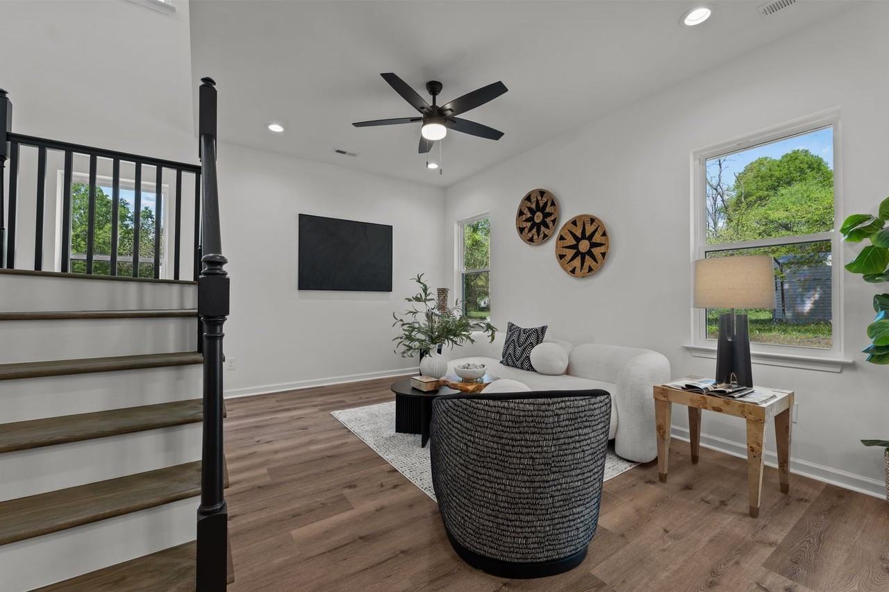 834 Day Ave - Photo 5 of 20