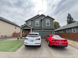 featured image of 17548 Sw Parkway Ct