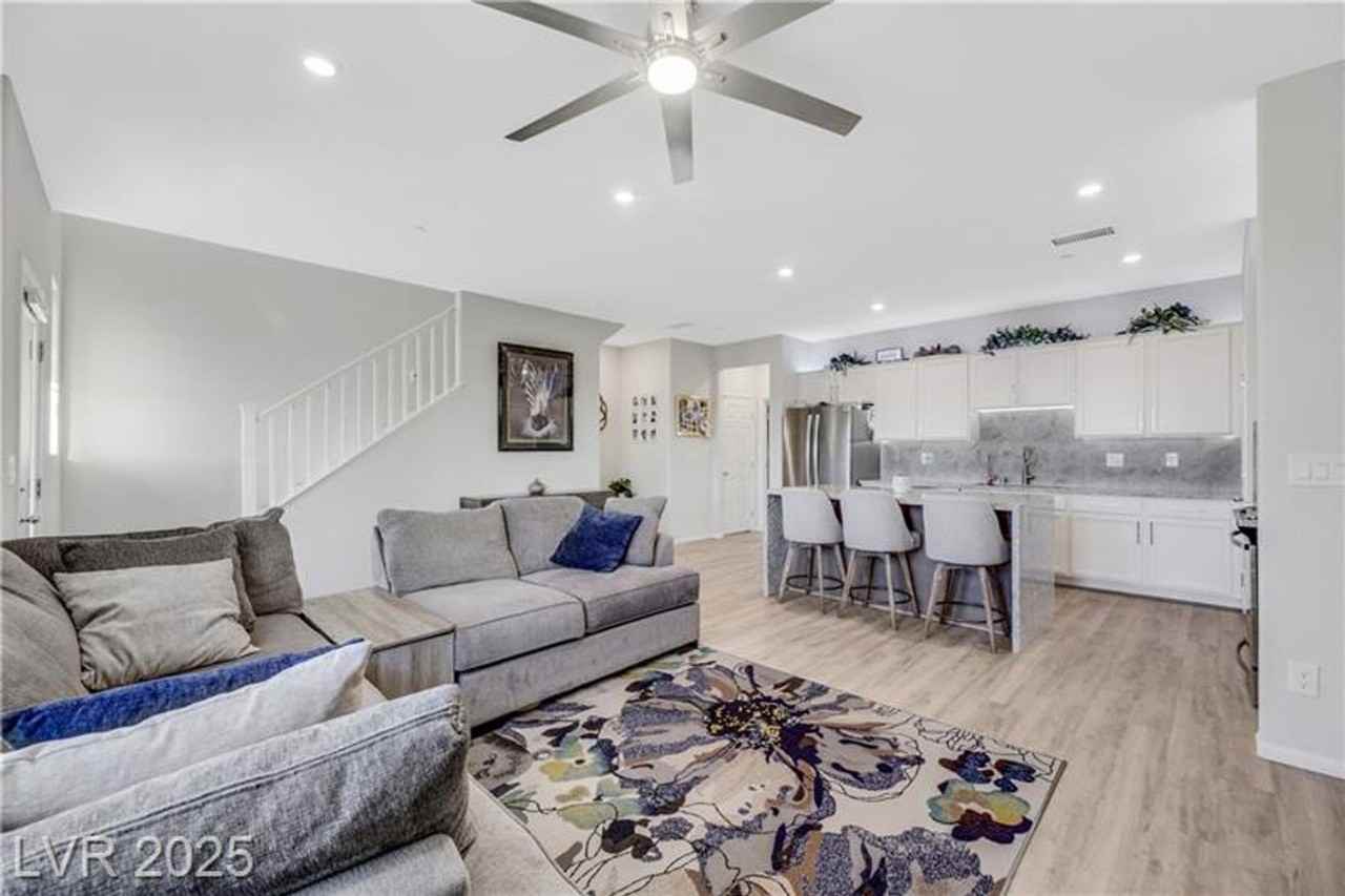 1180 Solano Hills Ct - Photo 3 of 38