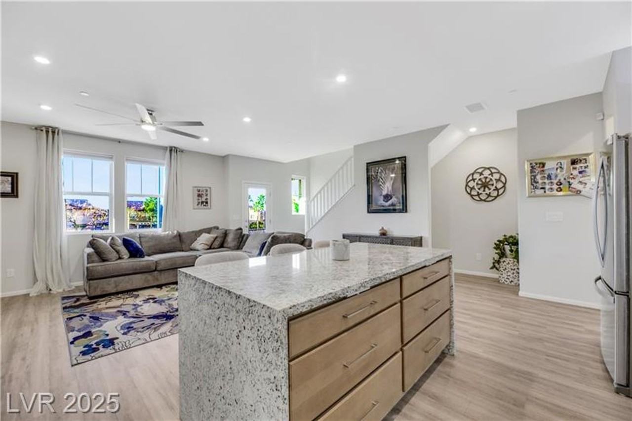 1180 Solano Hills Ct - Photo 5 of 38
