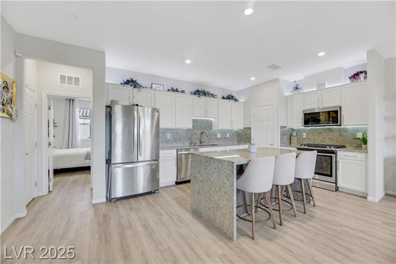 1180 Solano Hills Ct - Photo 7 of 38