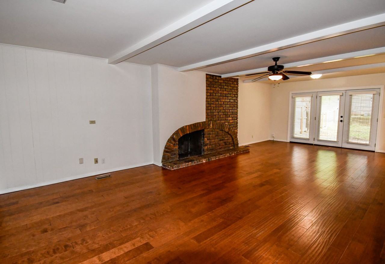 5524 E 61st Pl - Photo 3 of 18